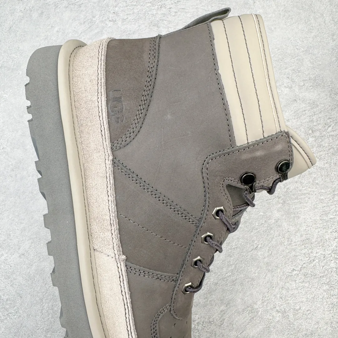 Pick up locally💰760 UGG 7089 Highlander autumn and winter sheepskin and fur integrated snow boots. All shoes are made from ZP. Longfeng A-grade Australian imported sheepskin and fur integrated men's boots. Brand OEM production line. Fully follow the ZP process. OEM original pattern maker. Adhering to the principle of no original shoes and no development selection. Pay attention to every detail. The most authentic version on the market. TREADLITE "light wing" technology outsole. Lightweight/durable/flexible/pile size: 40 41 42 43 44 45 Coding: by3936060